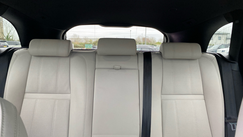 Land Rover Range Rover Velar 2.0 P250 R-Dynamic SE 5dr Auto Petrol Estate